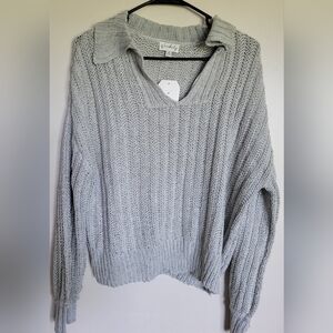 NWT Wonderly Women's Gray V-neck Polo Knit Sweater Size Medium
